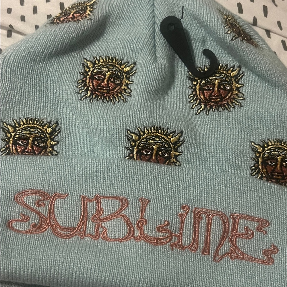 SUBLIME UNISEX SUN LOGO BEANIE EMBROIDERED KNIT LIGHT BLUE NWOT LICENSED - Picture 3 of 7